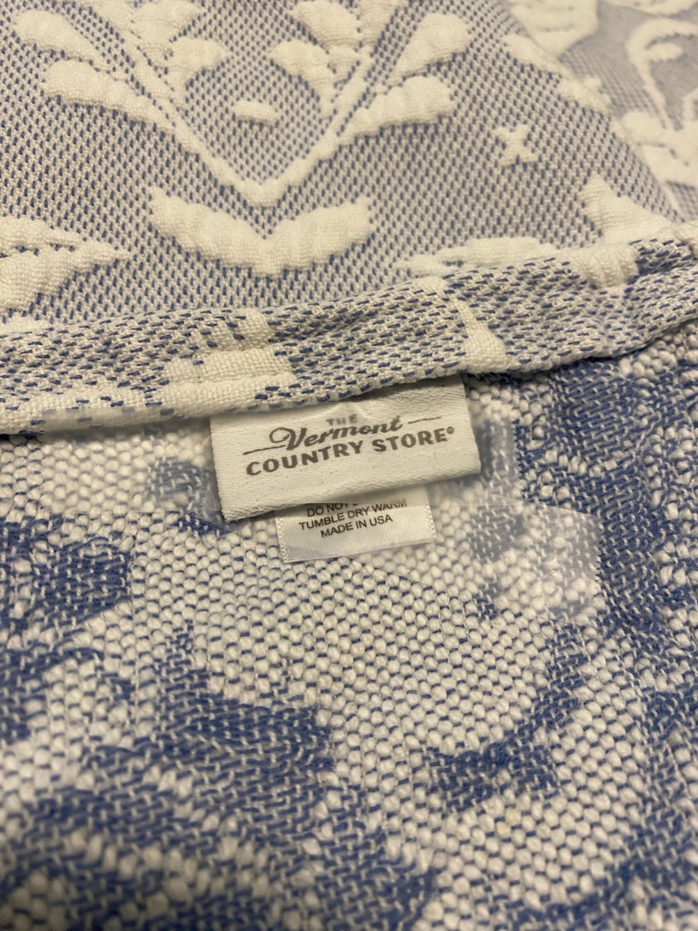 The Vermont Country Store Queen Victoria Blue and Cream Jacquard Bedspread F